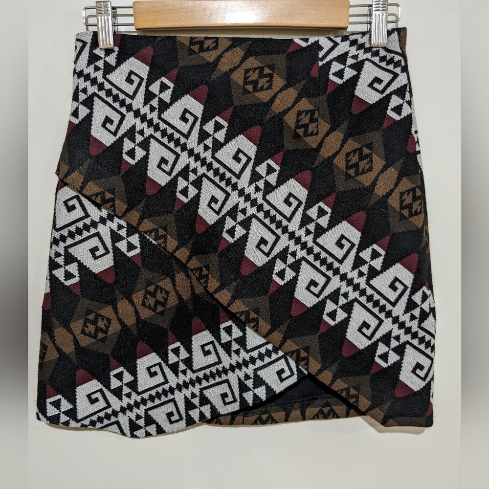 ZARA XS Aztec Print Skirt